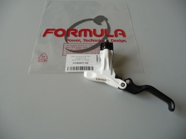 Oro K24 White complete master cylinder
