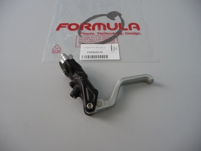 (Left) RX complete master cylinder