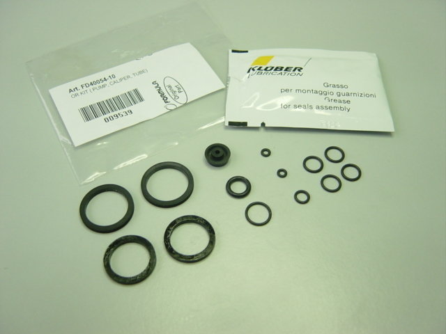 OR kit (master cylinder/caliper/hose)