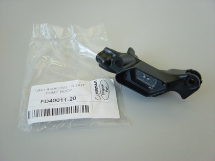 B4 - 4Racing XC right body master cylinder